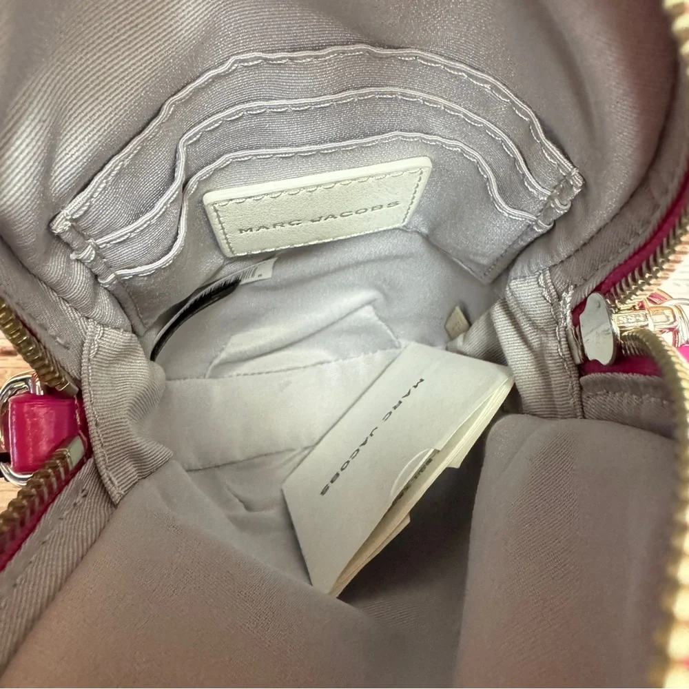 Marc Jacobs 3D Vitamin Pill Crossbody w/ Matching Keychain - Tangerine/Hot Pink - Picture 5 of 11